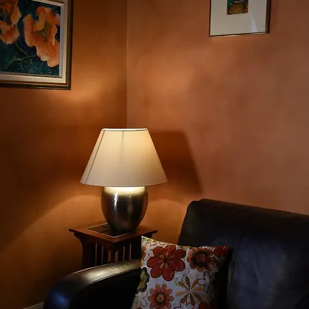 Bed & Breakfast Glencree House