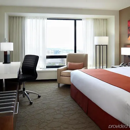 Hotel Delta By Marriott Centre