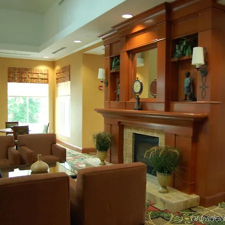 Hotel Hilton Garden Airport