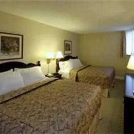 At Bay 3* Ottawa