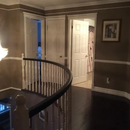The Boston 't' Bed & Breakfast