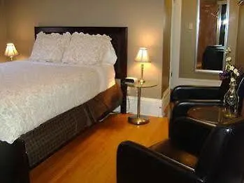 Bed & Breakfast Avalon 4*