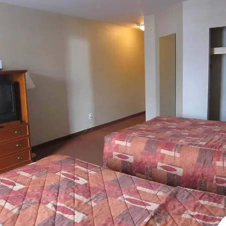Plaza Downtown Hotel