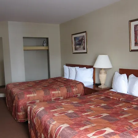 Plaza Downtown 3*