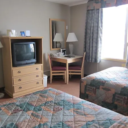 Plaza Downtown Hotel