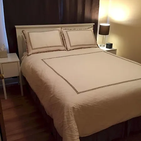 Hotel Give Me A Break Bed & Breakfast