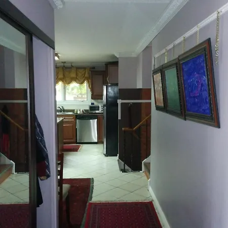 Mac Bed & Breakfast 2*