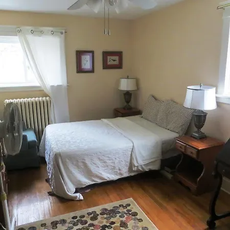 Downtown Bed & Breakfast