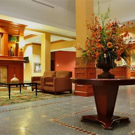Hilton Garden Airport Hotel