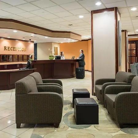 Capital Hill & Hotel 3*