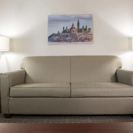 Capital Hill & Hotel 3*
