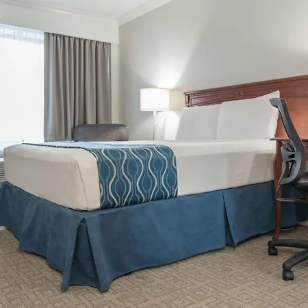 Hotel Capital Hill & 3*