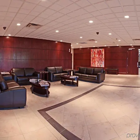 Embassy West 3*
