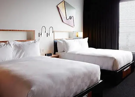 Hotel Alt Downtown 3*