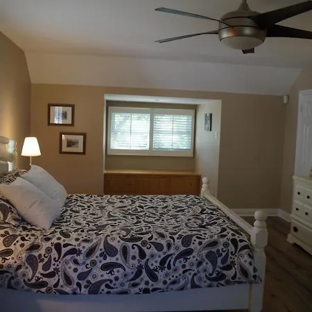 East Eden Bed & Breakfast *