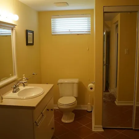Bed & Breakfast East Eden Ottawa