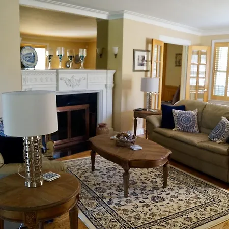 Bed & Breakfast East Eden