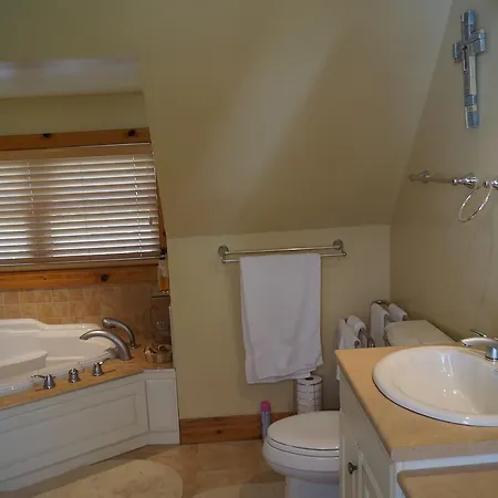 East Eden Bed & Breakfast *