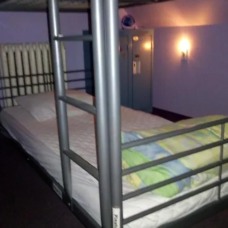 Hostel Backpackers *