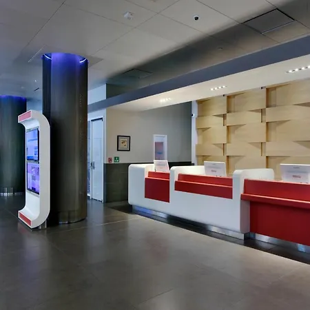 Doubletree By Hilton Downtown 4*
