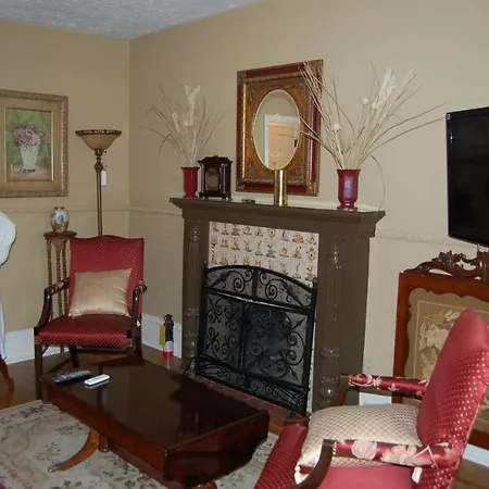 Mcgee's Bed & Breakfast 3*