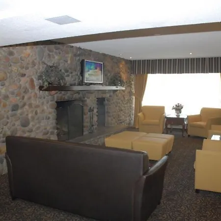 Western Kanata And Conference Centre 3*