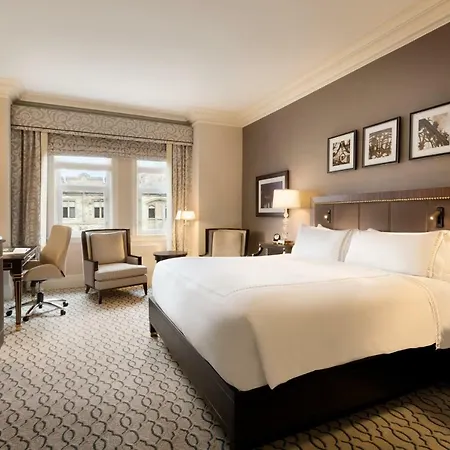 Hotel Fairmont Chateau Laurier Gold Experience Ottawa
