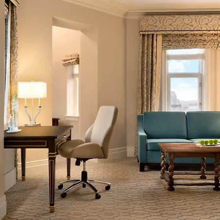 Fairmont Chateau Laurier Gold Experience Hotel 5*