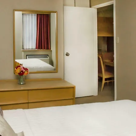 Cartier Place Hotel