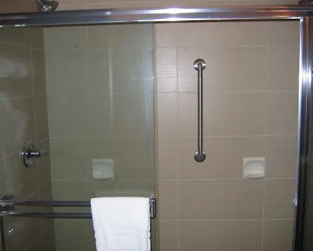 Hotel Express & West - Nepean By Ihg