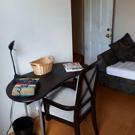 Guest house Downtown Rideau Canal Glebe Ottawa