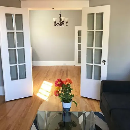 Apartment Bright Clean Private In The Heart Of Downtown! Parking Wi-fi Smart Tv Included Ottawa