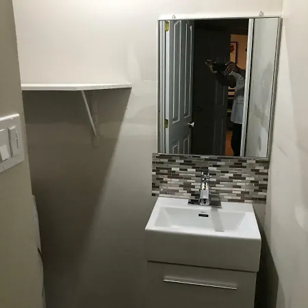 Self Check-in Spacious With Full Kitchen Apartment Ottawa