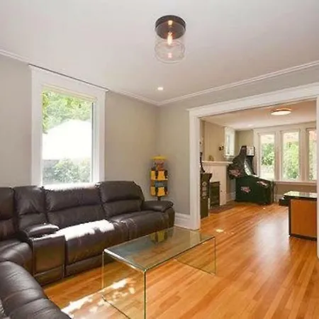 Villa Richmond Estate-arcade Room-close To Dtown *