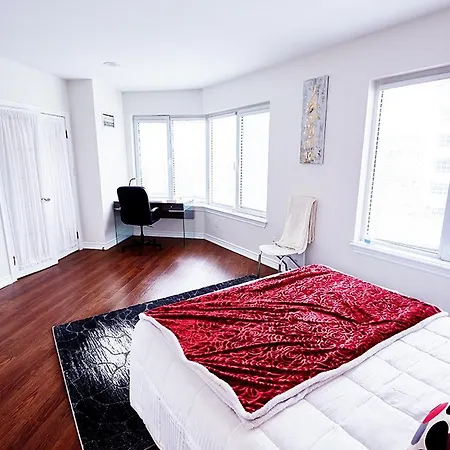 Pelicanstay Near Rideau Canal