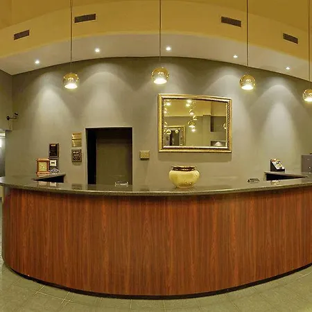 Hotel Travelodge By Wyndham East