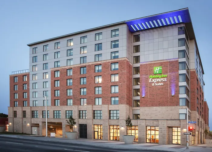 Holiday Inn Express & Suites Downtown Ottawa East By Ihg