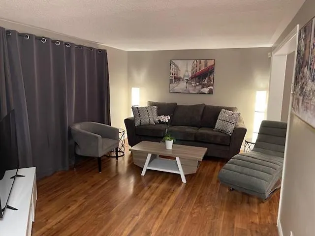 Big Bedroom, 24