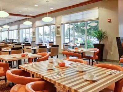 Hilton Garden Airport Hotel 3*