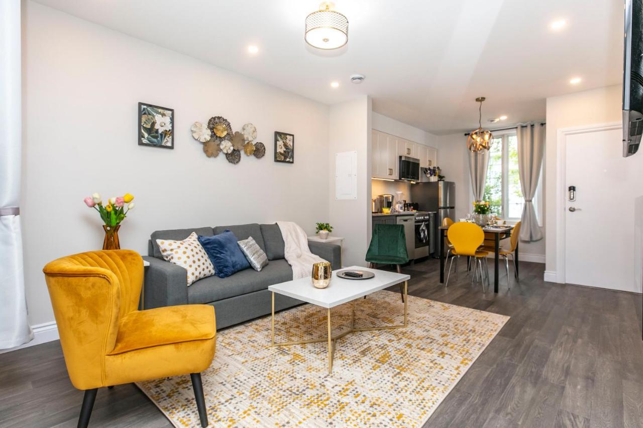 Apartment Luxury 2br With King Bed - Steps From Byward Market! *