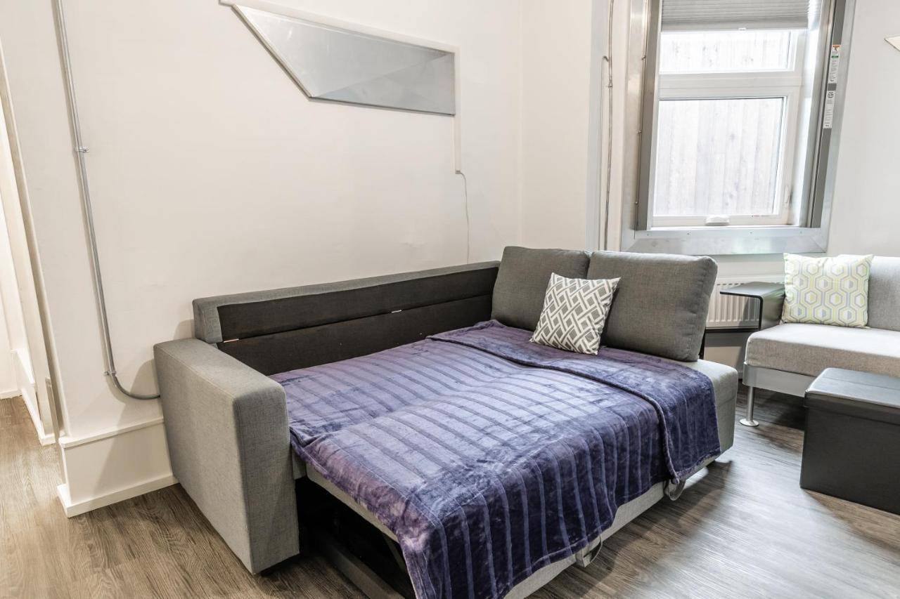 Prime Location - Upscale 1br Steps From Byward Market! Apartment