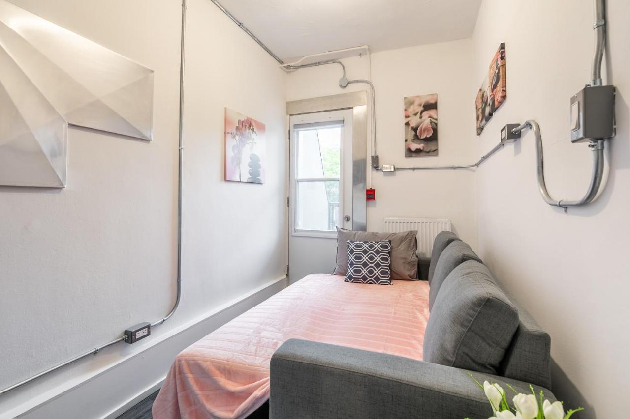 Apartment Prime Downtown - Upscale 1Br - Byward Market! *