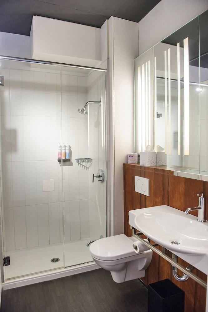Alt Downtown Hotel 3*