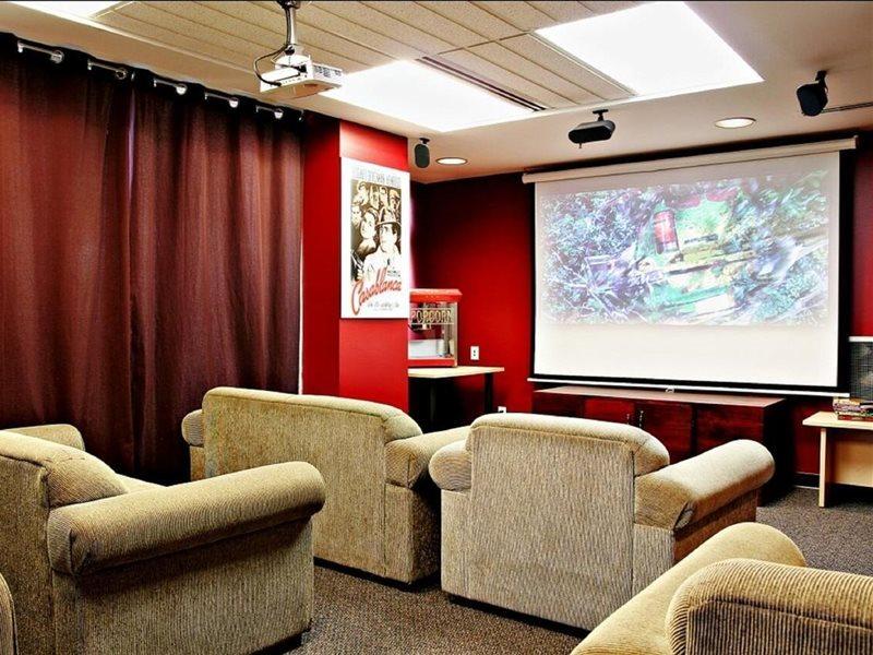 Aparthotel & Conference Centre - Downtown Ottawa