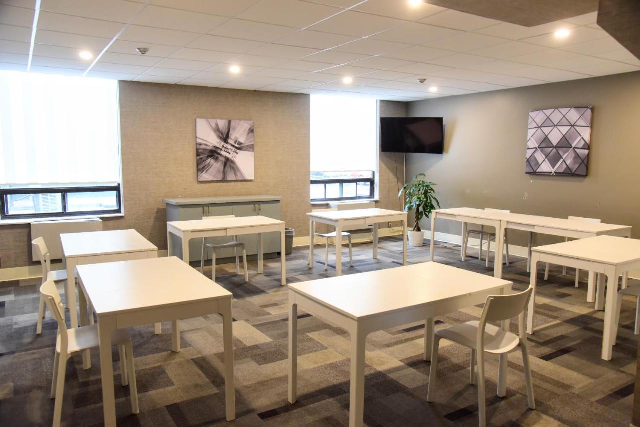 Days By Wyndham West 3* Ottawa