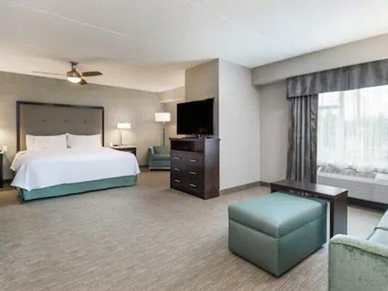 Homewood By Hilton Airport