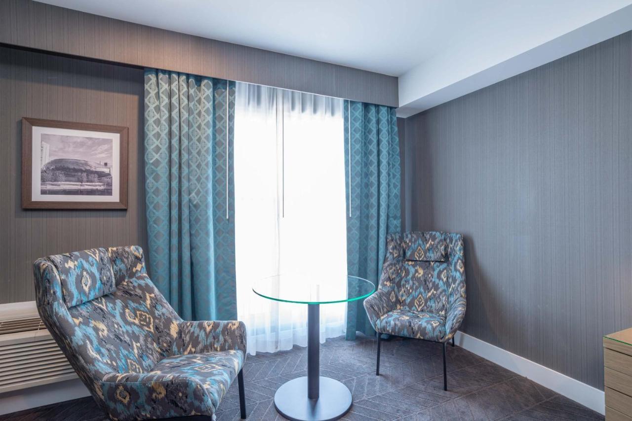Hotel Sandman Signature Airport Ottawa