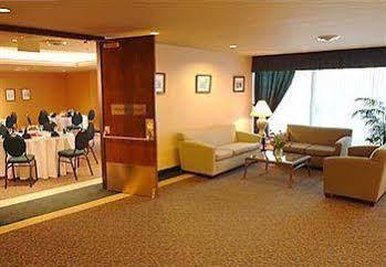 The Carleton Hotel