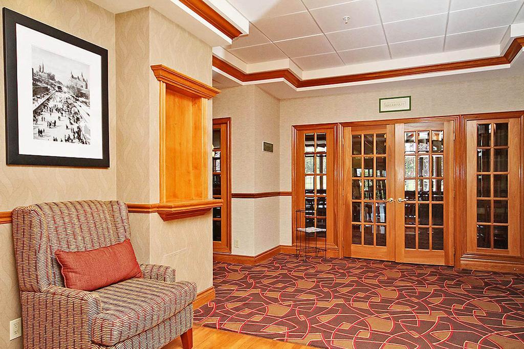 Hotel Fairfield & By Marriott Kanata 3*