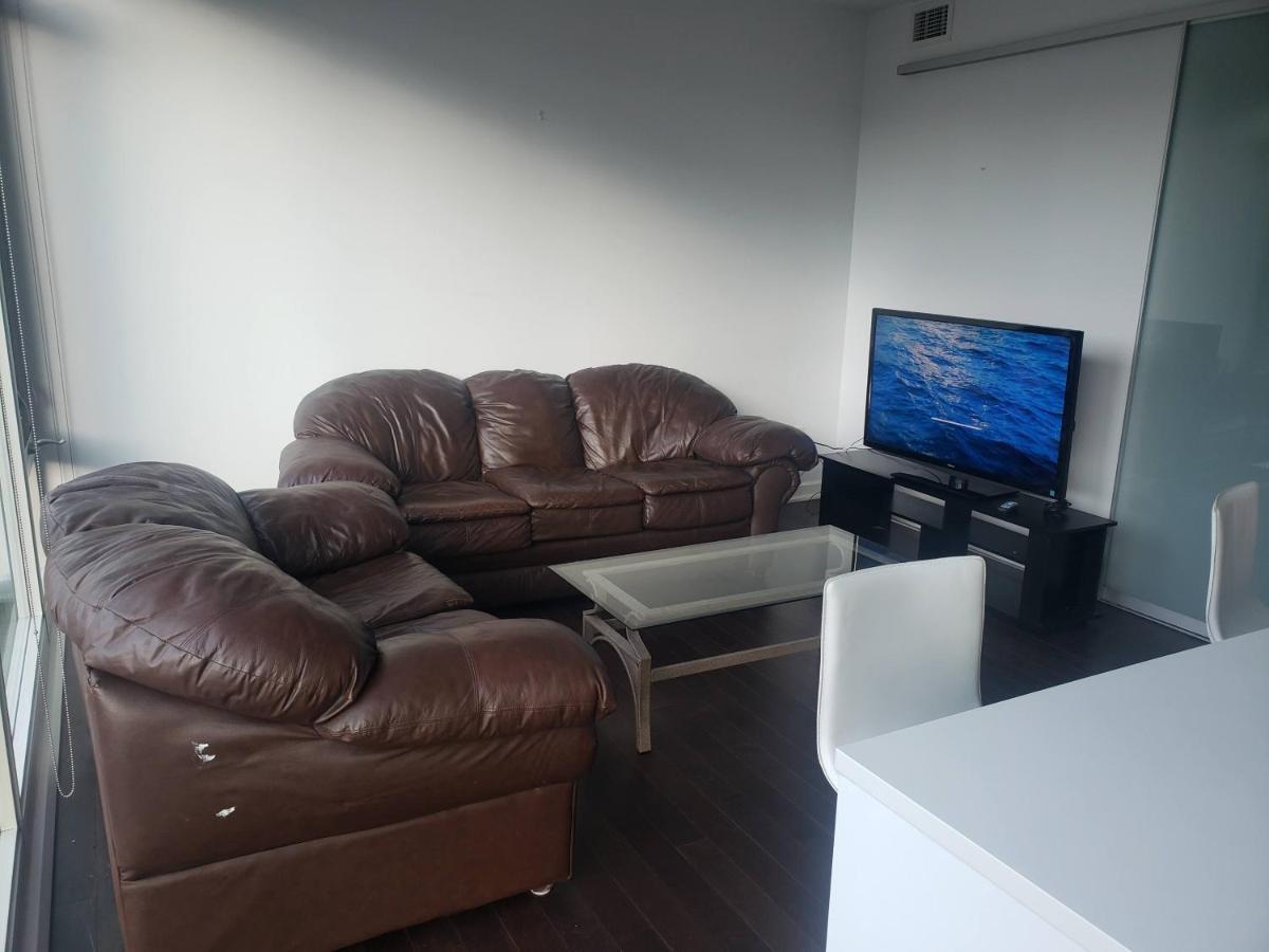 Apartment Lovely Entire 1 Bedroom Plus A Den Fully Furnished Ottawa